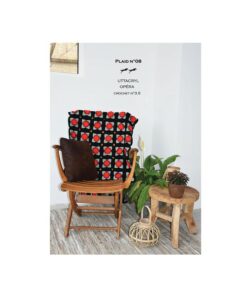 woondeken in zwart en rood uit een breiboek