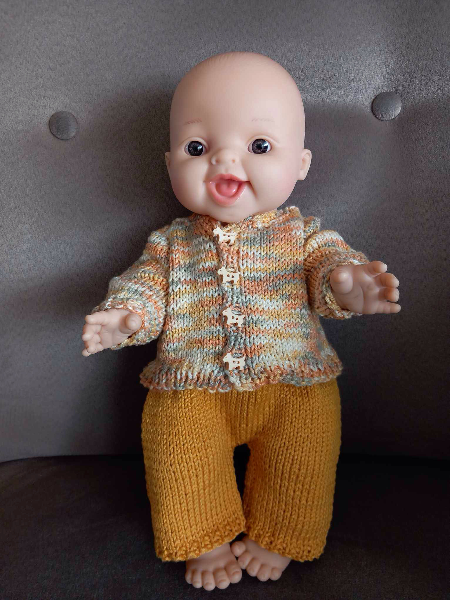 voorbeeld van poppenkleding met rio en queen katoengaren