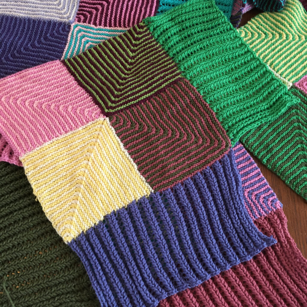 deken breien of breien in verschillende steken en kleuren en formaten 2